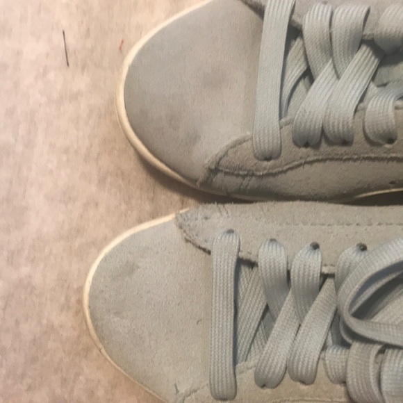 Blue suede pumas - Picture 6 of 6